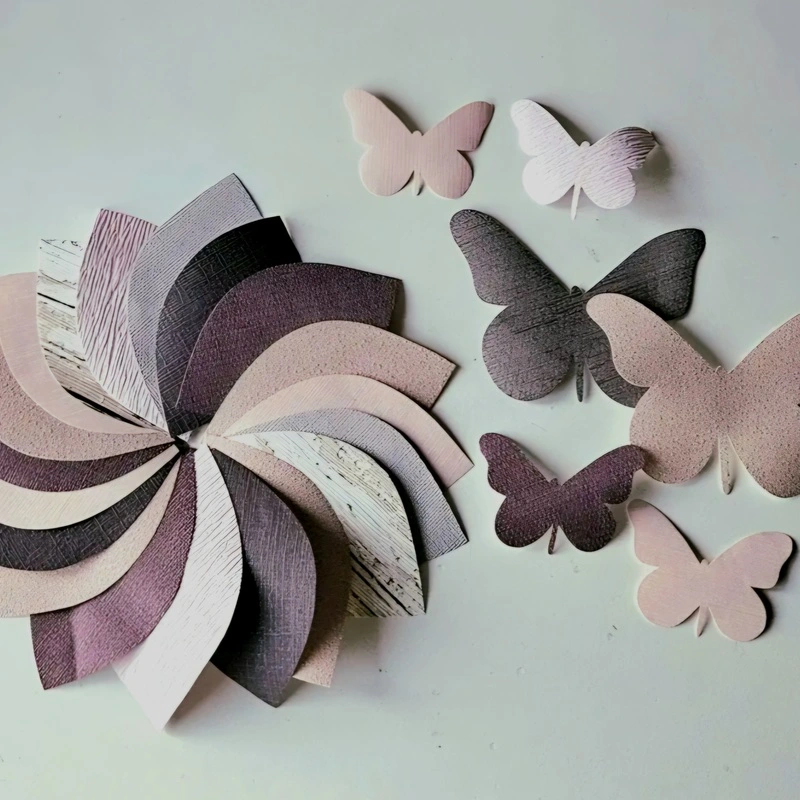 Zachte pastel bladermix met oud roze en paars